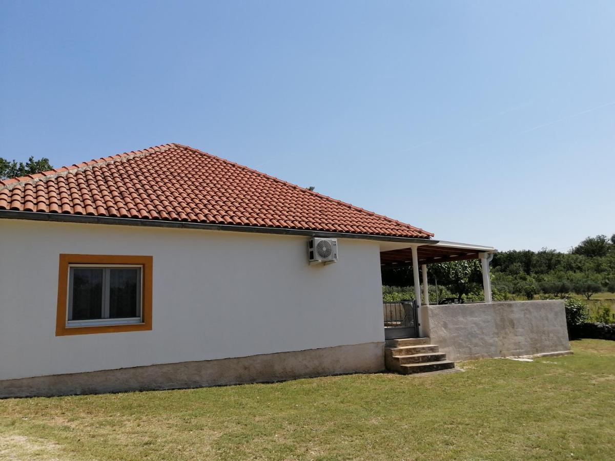 Holiday House Tunjarice Obrovac Exterior foto